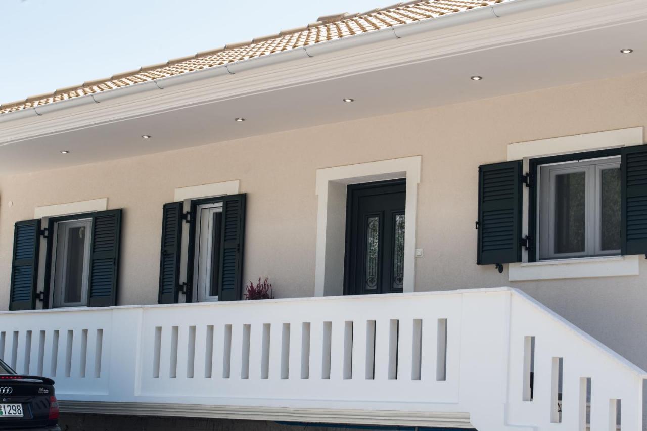 Ferienwohnung Casa De Blue Kariá Exterior foto